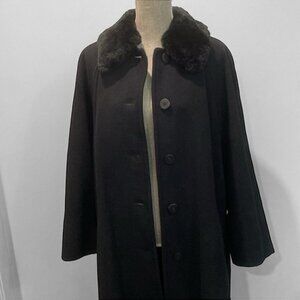 Black Wool Long Winter Coat Size Medium Removable Faux Fur Collar Timeless style